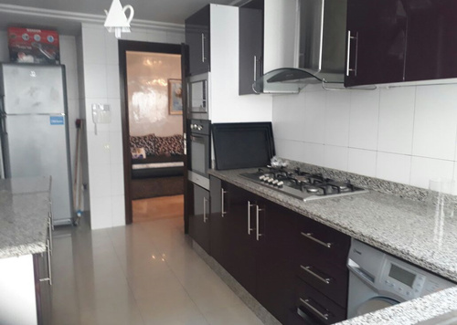A LOUER UN JOLI APPARTEMENT A RACINE