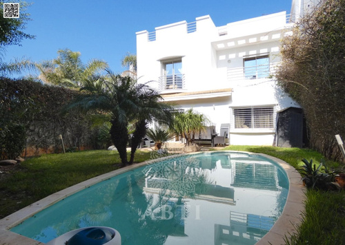 Villa en bande 290m² en résidence fermée Ain Diab