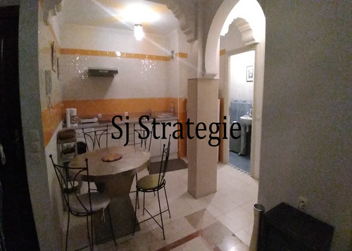 beau studio meublé moderne en location dans une résidence sécurisée.