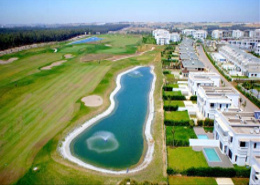 Jolie villa de 704 m² à Bouskoura Golf City