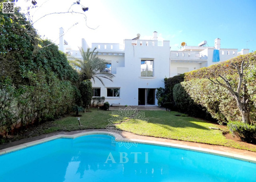 Villa en bande 460m² en résidence fermée Ain Diab
