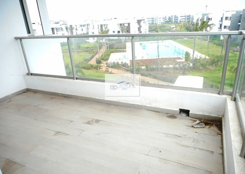 Appartement ensoleillé en résidence fermée