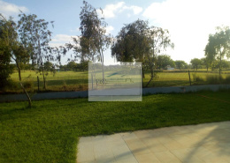 Villa moderne en front golf à louer vide en résidence fermée-Bouskoura