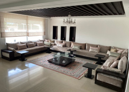Villa à louer de 600 m² sur Hay riad.
