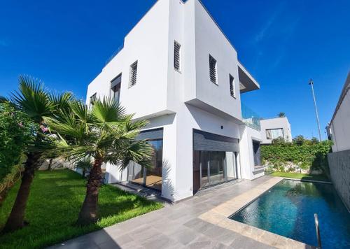 Villa - 4 pièces - 4 bathrooms for vendre in Dar Bouazza - Casablanca
