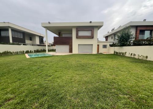 Villa - 4 pièces - 4 bathrooms for louer in Bouskoura - Casablanca