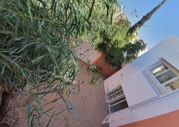 Coquette villa récemment rafraîchie à vendre de 4 chambres avec cheminée, terrasse , jardin et possibilité de faire une piscine bien située au quartier Charaf à proximité immédiate de la cité Suisse - Agadir