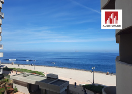 Bel appartement front de mer, Marina