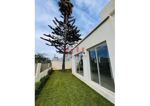 فيلا - 4 غرف نوم - 2 حمامات for vendre in عين الذئاب - الدار البيضاء فيلا - 4 غرف نوم - 2 حمامات for vendre in عين الذئاب - الدار البيضاء