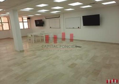 عمارة بالكامل - 1 غرفة نوم - 1 حمام for vendre in أنفا - الدار البيضاء