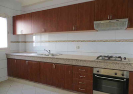 appartement vide a louer à El houda