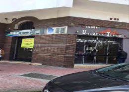 Local commercial à vendre dans le quartier Des Hôpitaux