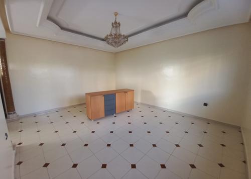 Villa - 5 pièces - 2 bathrooms for louer in Hay Riad - Rabat