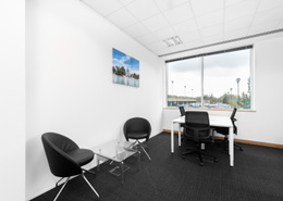 Espace de bureau privé pour 3 personnes