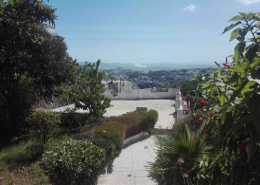 Villa avec piscine très calme
