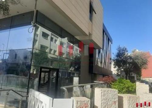 Villa Commerciale - 1 bathroom for louer in Maarif Extension - Casablanca