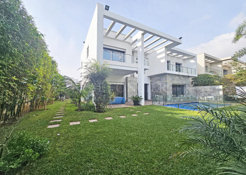 Villa - 4 pièces - 3 bathrooms for vendre in Bouskoura - Casablanca Villa - 4 pièces - 3 bathrooms for vendre in Bouskoura - Casablanca