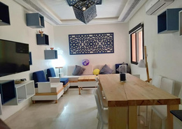 Bel Appartement refait entièrement, moderne, à louer meublé avec terrasse dans une résidence avec piscine dans un quartier très calme et sécurisé proche de l'école des arts visuels
