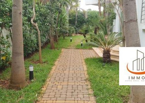 فيلا - 4 غرف نوم - 3 حمامات for vendre in عين الذئاب - الدار البيضاء