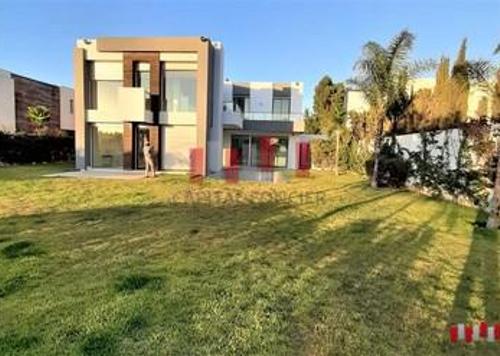 Villa - 5 pièces - 4 bathrooms for louer in Bouskoura - Casablanca Villa - 5 pièces - 4 bathrooms for louer in Bouskoura - Casablanca