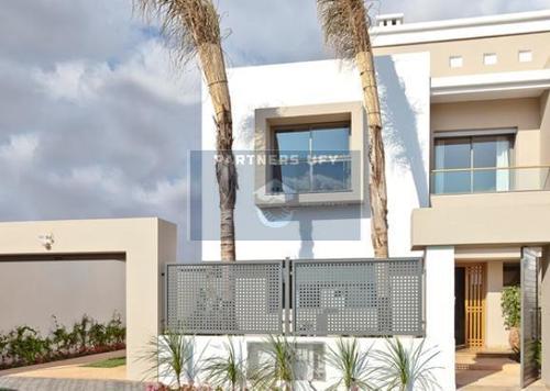 Villa - 5 pièces - 4 bathrooms for louer in Dar Bouazza - Casablanca