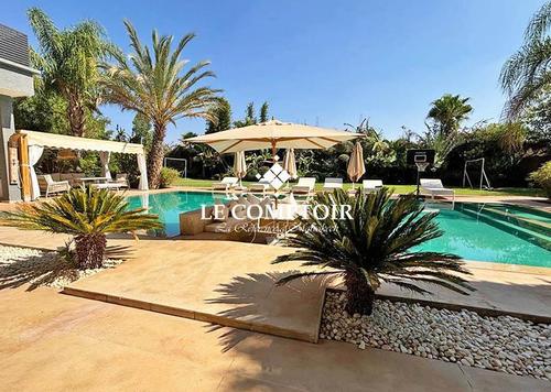 Villa - 5 pièces - 4 bathrooms for vendre in Route d'Ourika - Marrakech