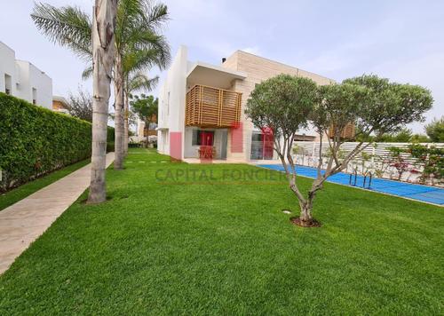 Villa - 4 pièces - 4 bathrooms for louer in Bouskoura - Casablanca Villa - 4 pièces - 4 bathrooms for louer in Bouskoura - Casablanca