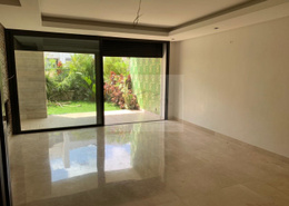 Duplex moderne avec beau jardin á louer en plein Bouskoura