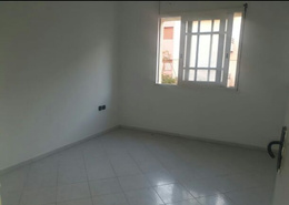 Location appartement 3 pièces salon séjour wifak temara