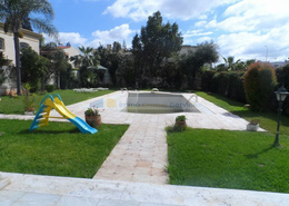 Villa à la location meublée à Californie
