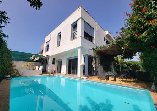 فيلا - 4 غرف نوم - 4 حمامات for vendre in دار بوعزة - الدار البيضاء فيلا - 4 غرف نوم - 4 حمامات for vendre in دار بوعزة - الدار البيضاء