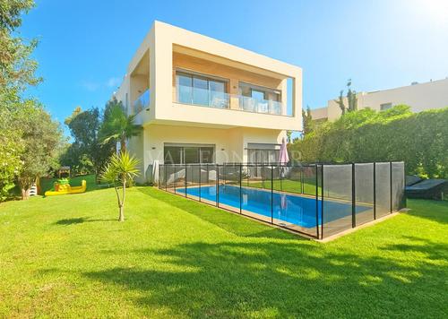 Villa - 4 pièces - 3 bathrooms for louer in Ain Diab - Casablanca